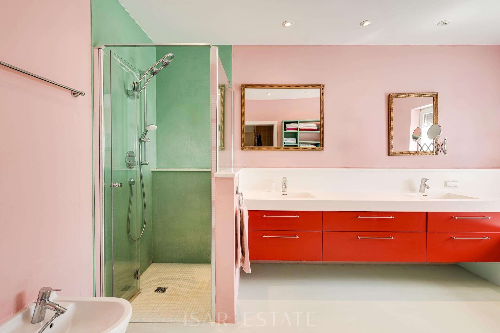 Badezimmer 1. OG